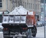 Кто «пилит» снег в Москве